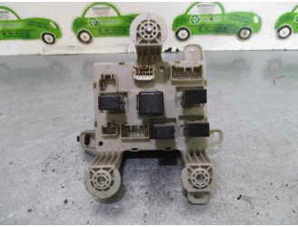 Recambio de caja reles / fusibles para toyota previa (r30) 2.0 turbodiesel cat referencia OEM IAM 0478803A15 