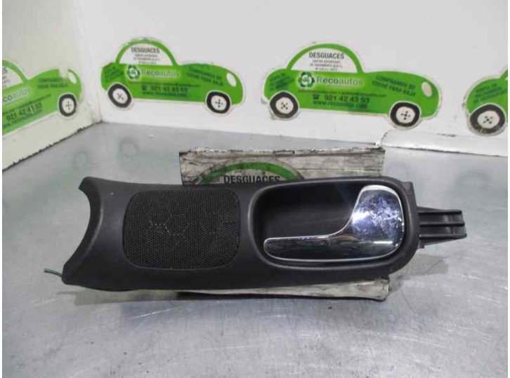 Recambio de maneta interior delantera derecha para audi a4 berlina (b5) 1.9 tdi referencia OEM IAM 8D0837020 