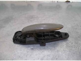 Replacement left front interior door handle for Fiat Stilo Multi Wagon (192) 1.9 JTD CAT OEM IAM reference BOX 8 