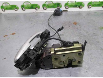 Recambio de cerradura puerta delantera derecha para renault megane grand tour 1.9 referencia OEM IAM  027779 SIN MANETA 5 PUERTA