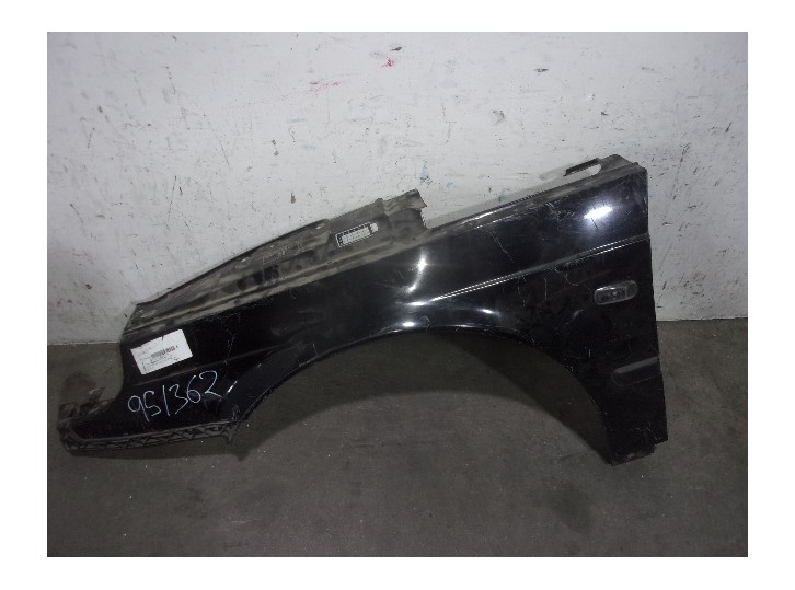 Recambio de aleta delantera izquierda para saab 9-5 familiar 3.0 v6 tid cat referencia OEM IAM NEGRA 