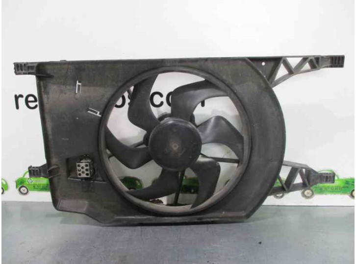 Recambio de electroventilador para renault espace iv (jk0) 1.9 dci diesel referencia OEM IAM 8200387731 