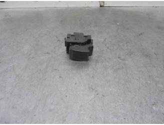 Recambio de mando elevalunas trasero izquierdo para toyota corolla (e12) 2.0 turbodiesel cat referencia OEM IAM 8481002040 84810