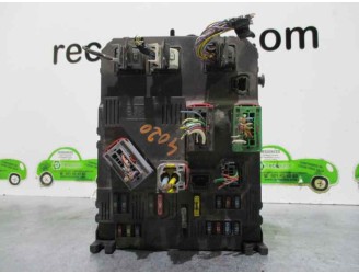 Recambio de caja reles / fusibles para citroën c3 1.4 hdi referencia OEM IAM   