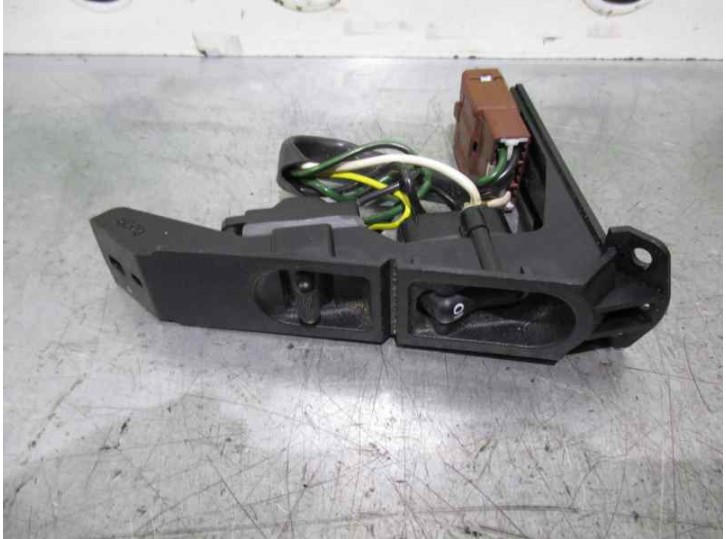 Recambio de mando elevalunas delantero derecho para mg serie 45 (rt) 1.6 16v cat referencia OEM IAM   