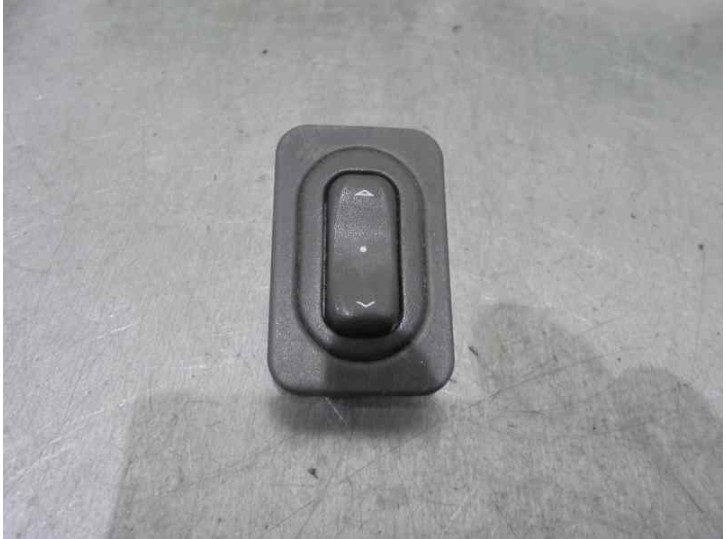 Recambio de mando elevalunas delantero derecho para opel meriva a 1.3 16v cdti cat (z 13 dt / ln9) referencia OEM IAM 