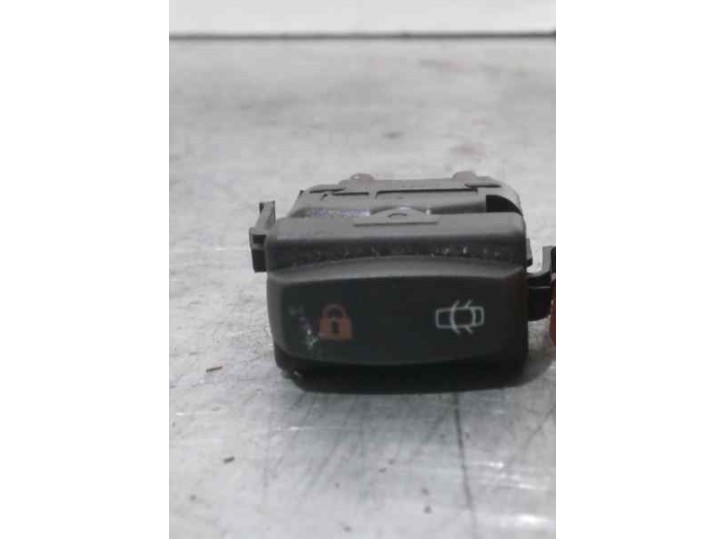 Recambio de interruptor para renault laguna ii grandtour (kg0) 1.9 dci diesel referencia OEM IAM 