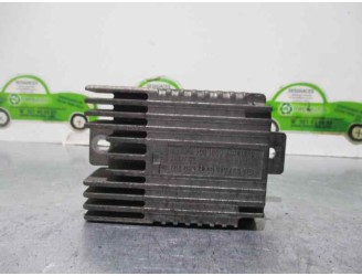 Recambio de rele ventiladores motor para mercedes-benz clase a (w168) 1.4 cat referencia OEM IAM A0275458032 E5001004 