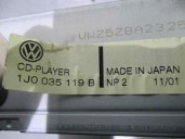 Replacement audio system / CD radio for Volkswagen Passat Saloon (3B3) 1.9 TDI OEM IAM reference 1J0035119B 