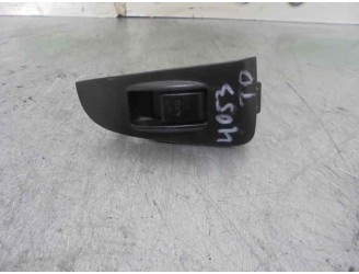 Recambio de mando elevalunas trasero derecho para toyota avensis wagon (t25) 2.2 d-4d cat referencia OEM IAM 