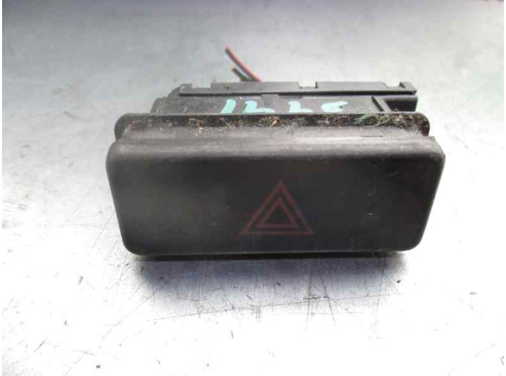 Recambio de warning para bmw serie 5 berlina (e34) 4.0 v8 32v cat referencia OEM IAM 1378128 