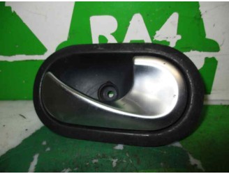 Recambio de maneta interior delantera derecha para renault megane ii berlina 5p confort expression referencia OEM IAM CAJA 2 