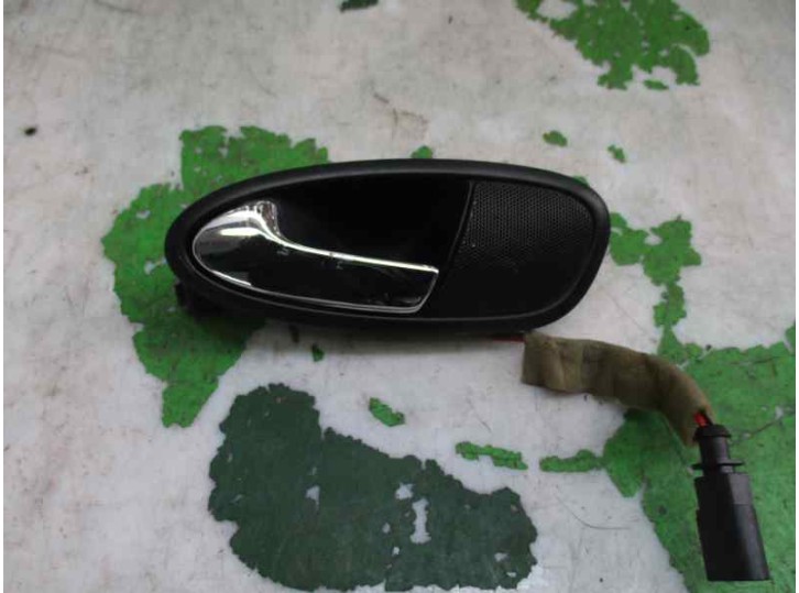 Recambio de maneta interior trasera izquierda para seat leon (1p1) 1.6 referencia OEM IAM  CAJA 6 