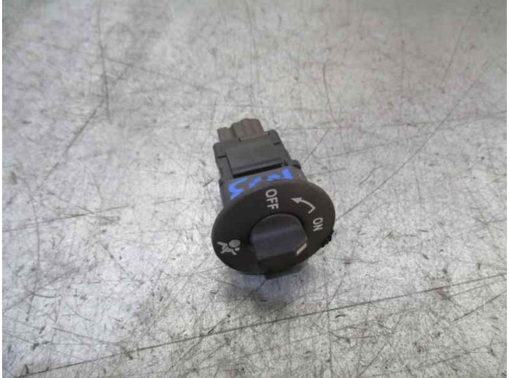 Recambio de boton airbag para renault megane ii familiar 1.9 dci diesel referencia OEM IAM 8200169589  