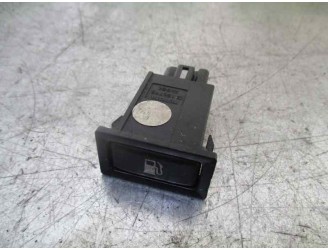 Recambio de boton apertura deposito para toyota avensis wagon (t25) 2.0 d-cat referencia OEM IAM 156795 