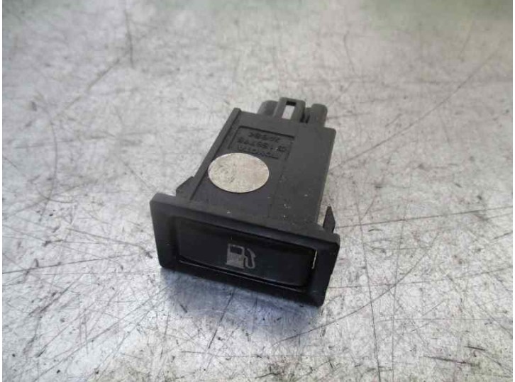 Recambio de boton apertura deposito para toyota avensis wagon (t25) 2.0 d-cat referencia OEM IAM 156795 
