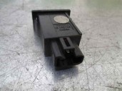 Recambio de boton apertura deposito para toyota avensis wagon (t25) 2.0 d-cat referencia OEM IAM 156795 