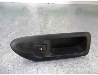 Recambio de mando elevalunas trasero derecho para renault laguna ii grandtour (kg0) 1.9 dci diesel referencia OEM IAM 8200016014