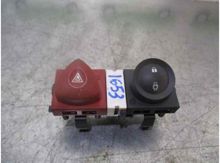 Recambio de warning para renault megane ii familiar 1.9 dci diesel referencia OEM IAM 8200095493  