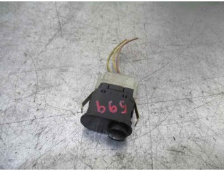 Recambio de botones salpicadero para bmw serie 3 coupe (e36) 1.6 cat referencia OEM IAM 