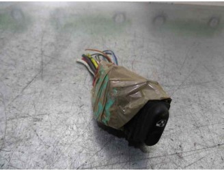 Recambio de mando elevalunas delantero izquierdo para renault 19 1.9 referencia OEM IAM 