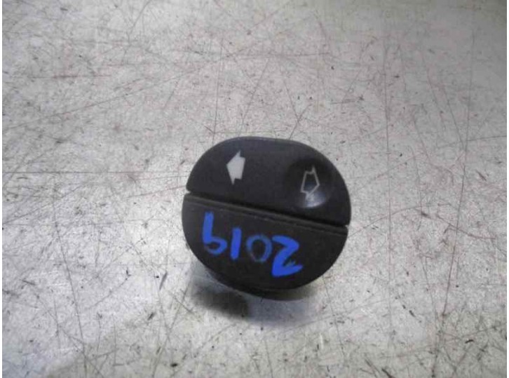 Recambio de mando elevalunas delantero derecho para ford fiesta (cbk) 1.4 tdci cat referencia OEM IAM 96FG14529AB 