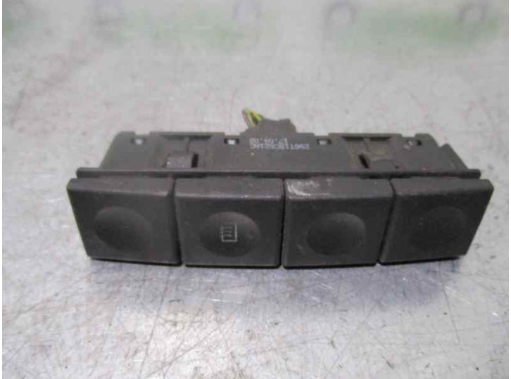 Recambio de boton luneta para ford fiesta (cbk) 1.4 tdci cat referencia OEM IAM 