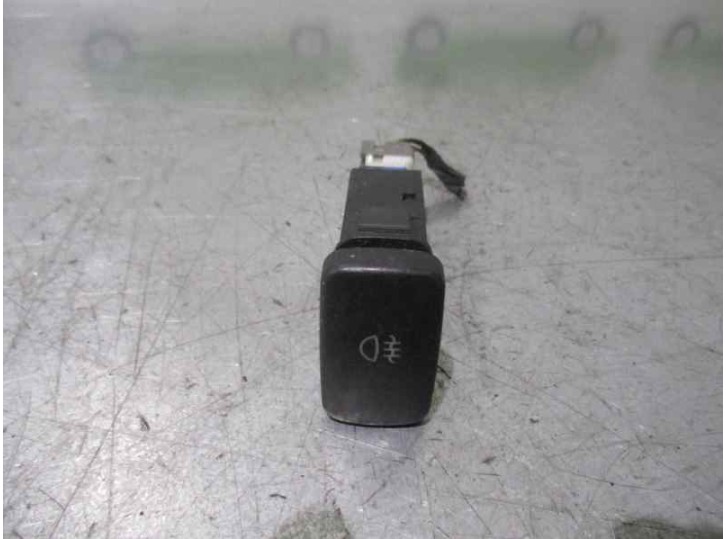 Recambio de botones salpicadero para kia carens 1.8 ls monovolumen referencia OEM IAM 