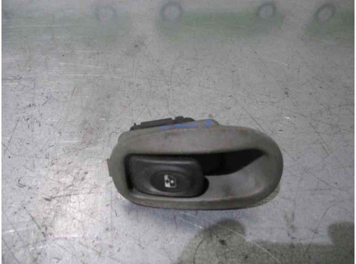 Recambio de mando elevalunas delantero derecho para renault scenic rx4 (ja0) 1.9 dci diesel cat referencia OEM IAM 7700432962 