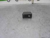 Replacement front right window switch for Renault R19 cabrio 1.8 OEM IAM reference 