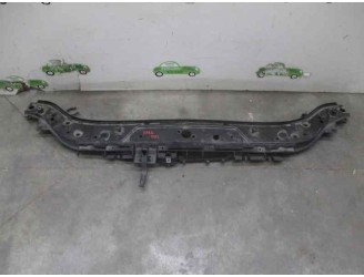 Recambio de panel frontal para renault megane ii classic berlina 1.9 dci diesel referencia OEM IAM DE FIBRA Y CHAPA 