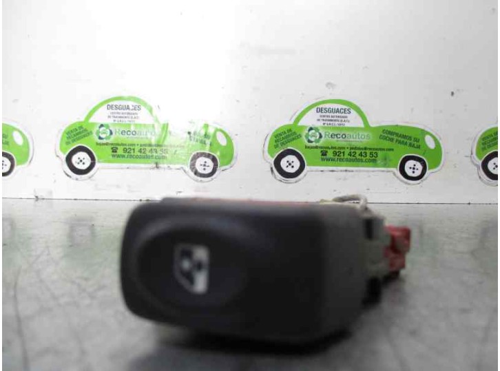 Recambio de mando elevalunas delantero izquierdo para renault clio ii fase i (b/cbo) 1.4 referencia OEM IAM 