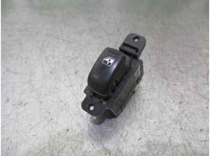 Replacement rear right window switch for Hyundai Santa Fe (SM) 2.0 CRDi cat OEM IAM reference 935753C010 