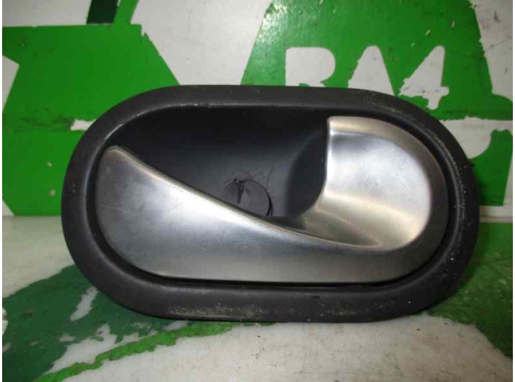 Recambio de maneta interior trasera derecha para renault megane ii classic berlina 1.9 dci diesel referencia OEM IAM CAJA 2 