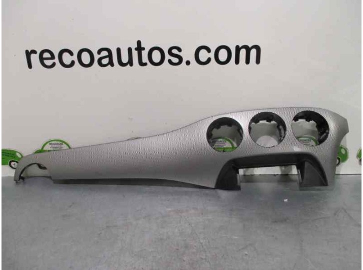 Recambio de embellecedor para mercedes-benz clase b (w246) 2.1 cdi cat referencia OEM IAM A2466800401  