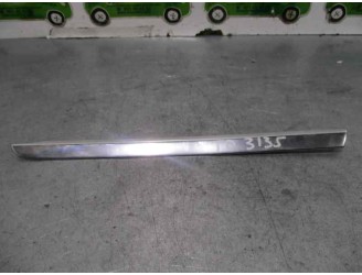 Recambio de embellecedor lateral para mercedes-benz clase b (w246) 2.1 cdi cat referencia OEM IAM A2466730483 