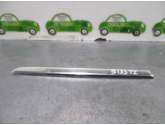 Recambio de embellecedor lateral para mercedes-benz clase b (w246) 2.1 cdi cat referencia OEM IAM A2466730383 