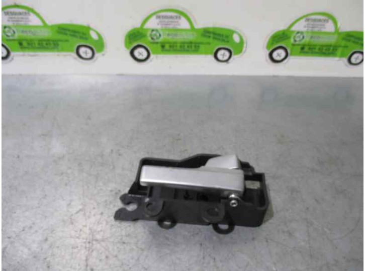 Recambio de maneta interior delantera derecha para ford focus berlina (cap) titanium referencia OEM IAM 3M51R22600 CAJA 2 