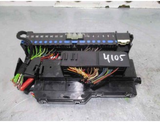 Recambio de caja reles / fusibles para bmw serie 3 berlina (e46) 2.0 16v diesel cat referencia OEM IAM 8364542 MR200406089010838