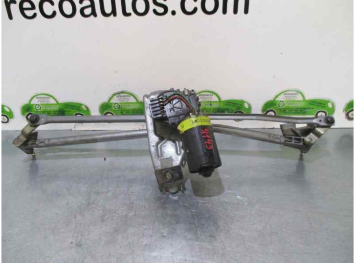 Replacement front wiper motor for Audi 100 Saloon (C4) 2.8 V6 CAT (AAH) OEM IAM reference 0390241330 BOSCH