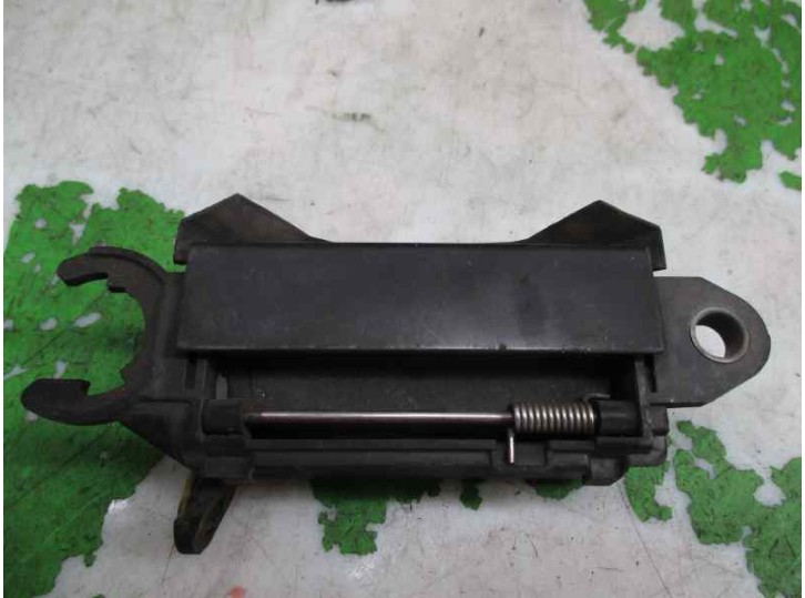 Recambio de maneta exterior delantera izquierda para audi 80 avant 2.3 referencia OEM IAM 