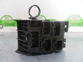 Recambio de caja reles / fusibles para toyota avensis wagon (t25) 2.2 d-4d cat referencia OEM IAM 8273405030 