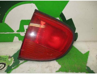 Recambio de piloto trasero izquierdo para ford escort berlina/turnier 1.8 turbodiesel referencia OEM IAM  PORTON 5 PUERTAS