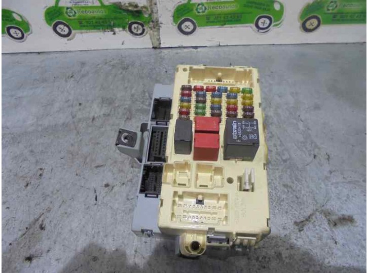 Recambio de caja reles / fusibles para mazda 6 monovolumen (gy) 2.0 diesel cat referencia OEM IAM 51711426  