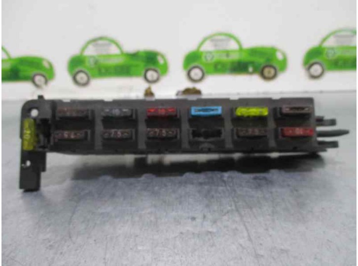 Recambio de caja reles / fusibles para mercedes-benz clase c (w202) berlina 2.8 24v cat referencia OEM IAM 2025450801 897084000 