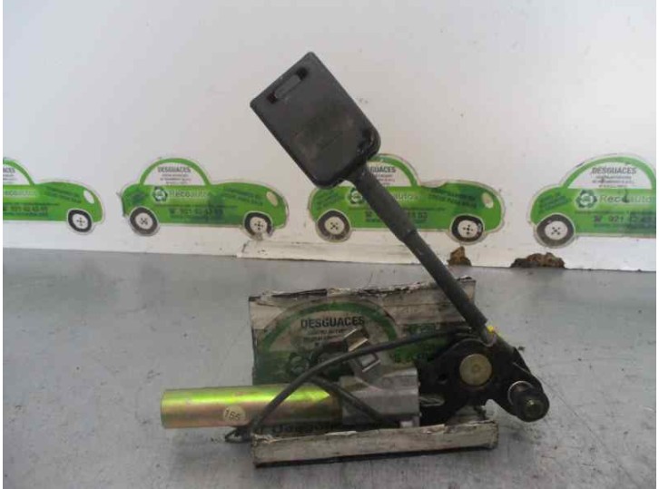 Recambio de enganche cinturon para opel monterey 3.0 dti cat referencia OEM IAM 8971140601 8971140601 6 PUERTAS