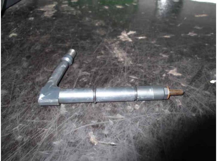 Replacement injector for Nissan Almera (N16/E) 2.2 16V turbodiesel cat OEM IAM reference 1321Z484391 