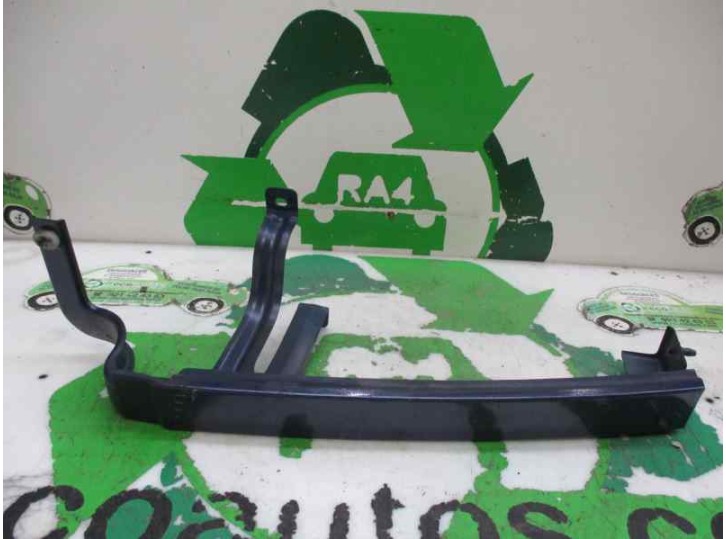 Recambio de cerquillo faro para opel monterey 3.0 dti cat referencia OEM IAM IZQUIERDO 