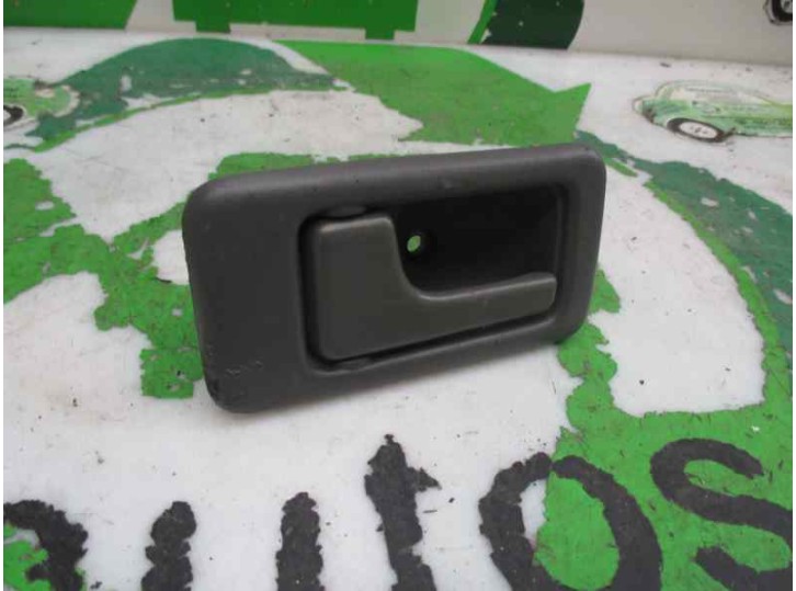Replacement rear left interior door handle for Opel Monterey 3.0 DTI CAT OEM IAM reference CAJA 8 