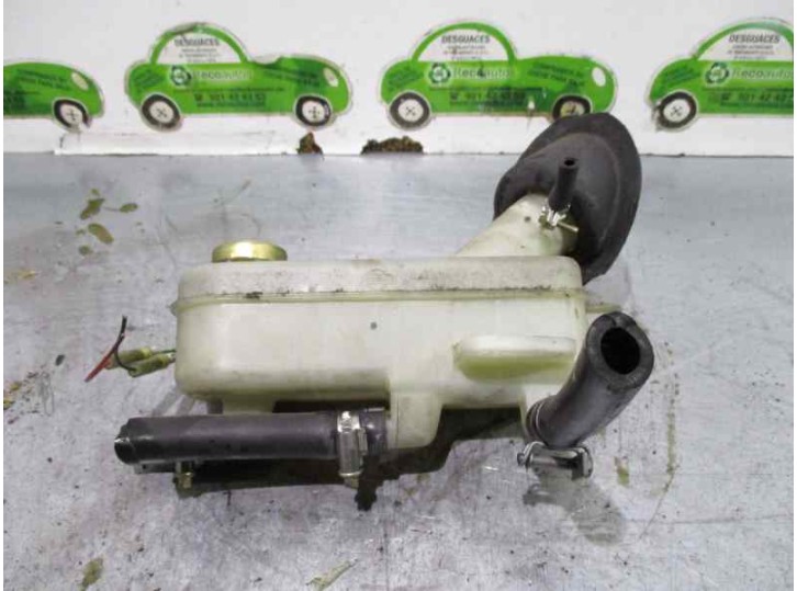 Recambio de deposito servo para nissan atleon nissan atleon referencia OEM IAM 76047025 76047025 LUCAS